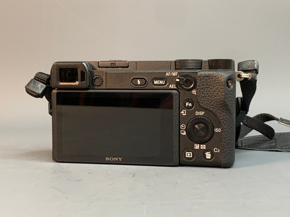 Sony A6400 24.525 кадров