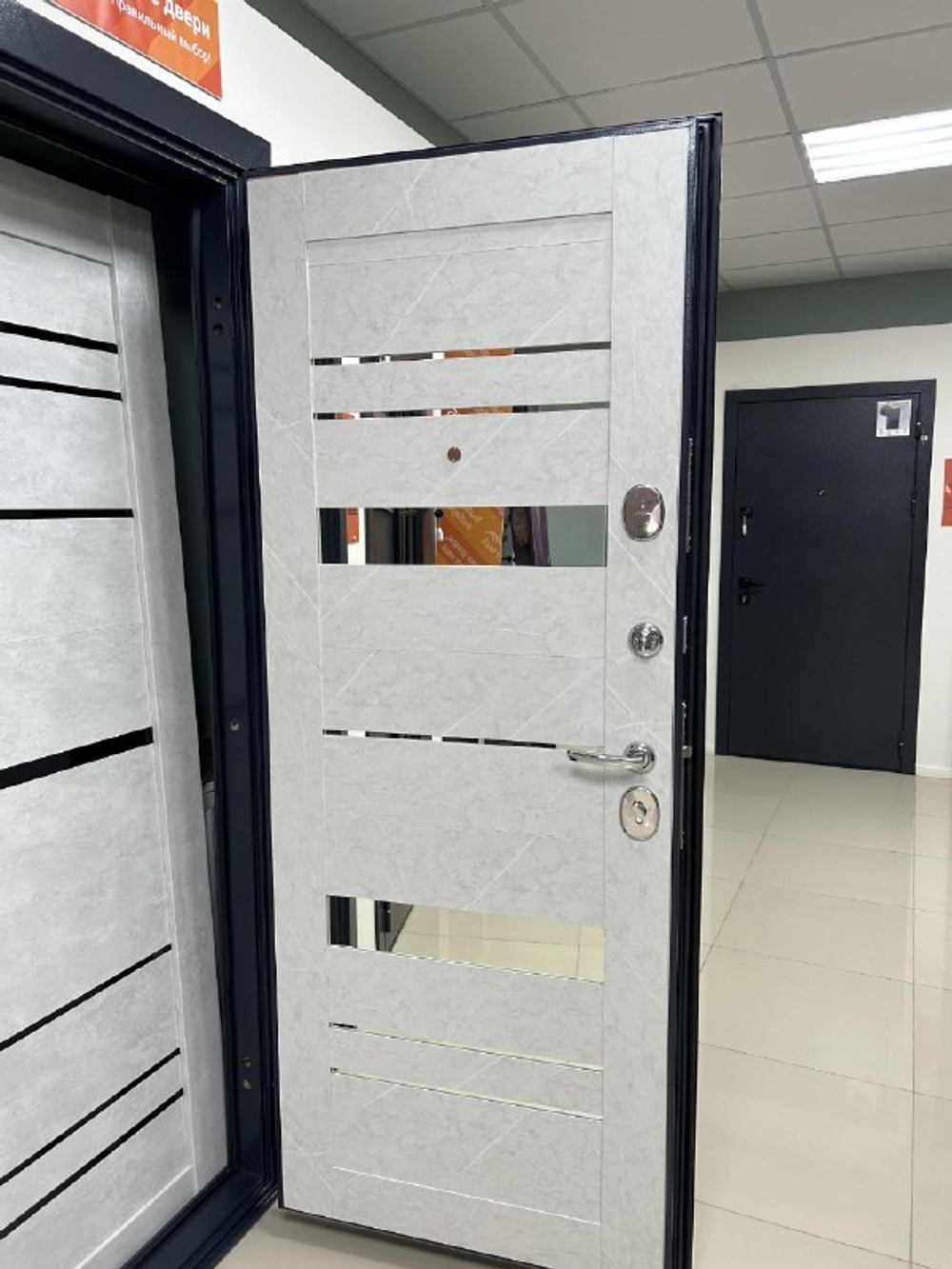 Дверь входная Берлин