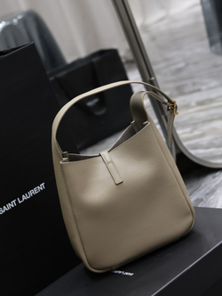 Saint Laurent Small Le 5 A 7 23 cm