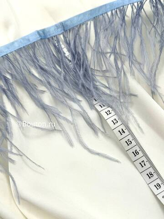 Перо пыльно-голубое