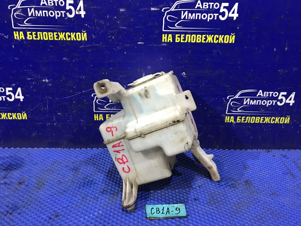 Бачок омывателя MITSUBISHI LANCER 1994