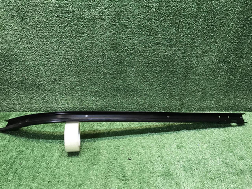 Направляющая сдвижной двери Mercedes V W447 14-нв