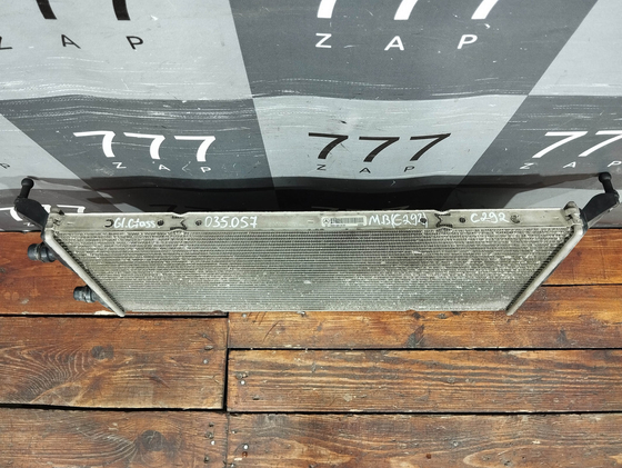 Радиатор дополнительный Mercedes ML GLE (W166) 11-18 Б/У Оригинал A0995001403