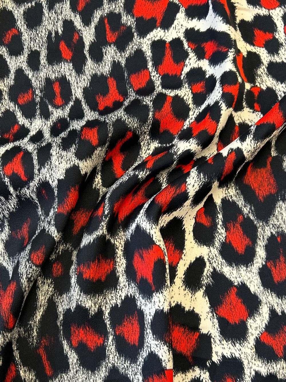 Вискоза с эластаном Roberto Cavalli песочная с красно-черным анималистичным принтом