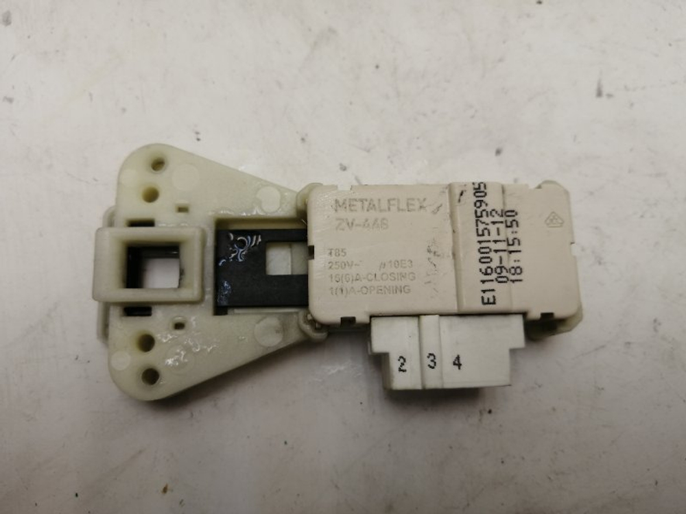 IWSE6125 кт120 Блокировка люка для стиральной машины Indesit IWSE6125 б/у