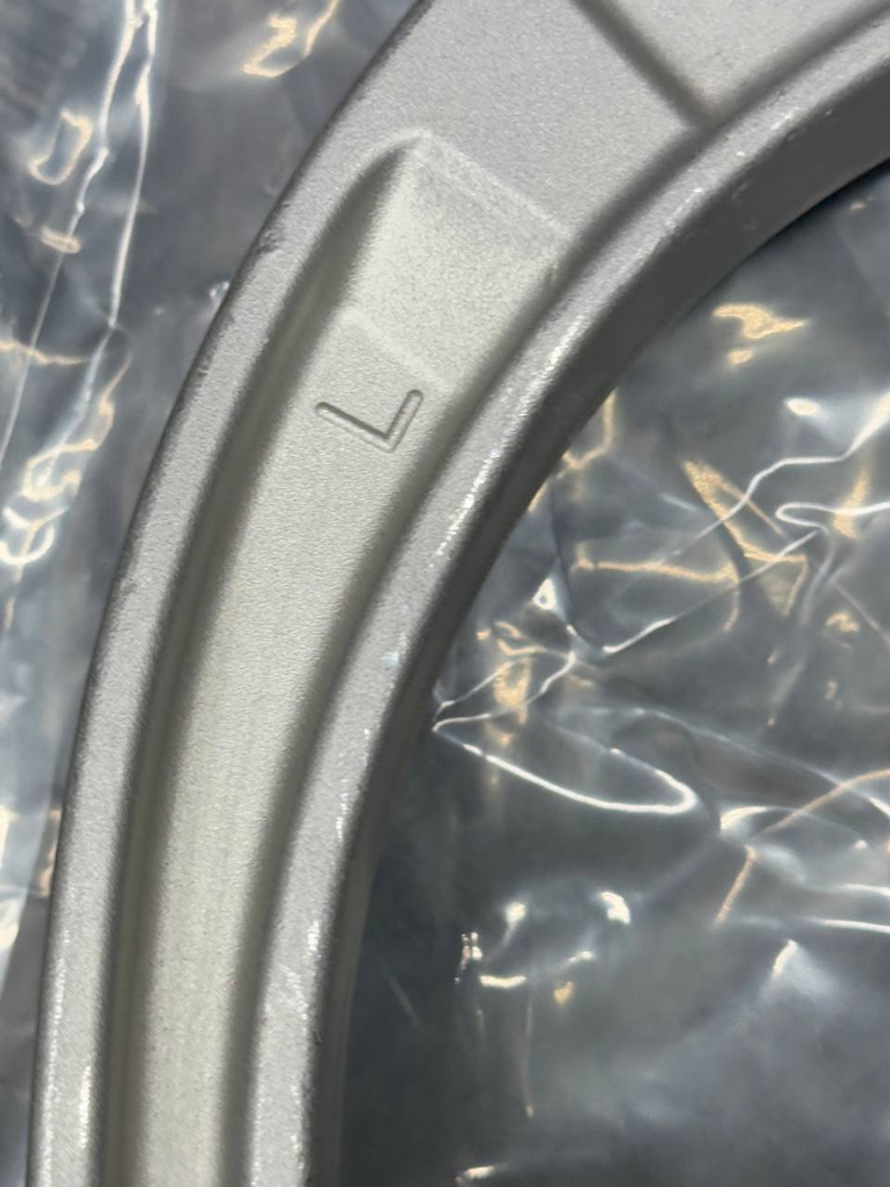 Рычаг подвески Mercedes-Benz A1673301300