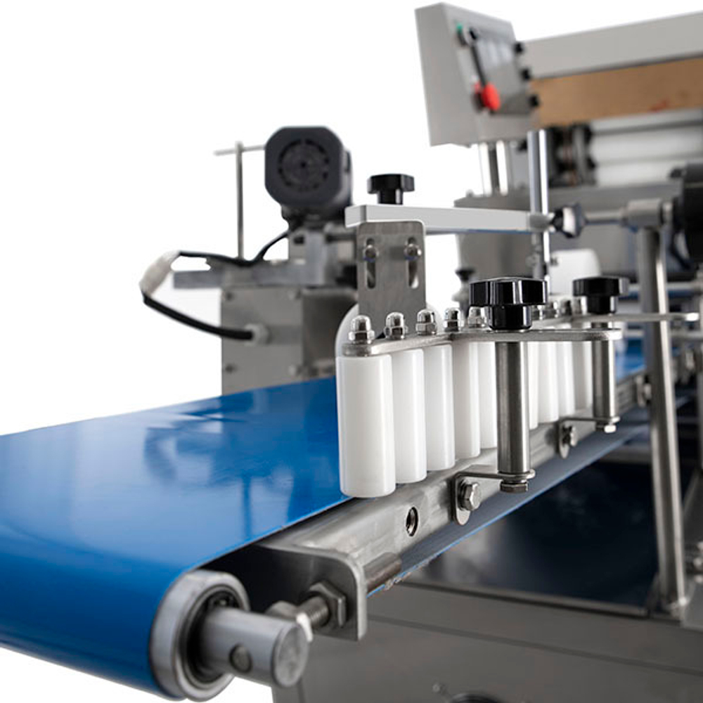 Линия по произв-ву хб изделий (Формовочная машина FA-6,Дозатор FA-V,Гильотина FA-G)