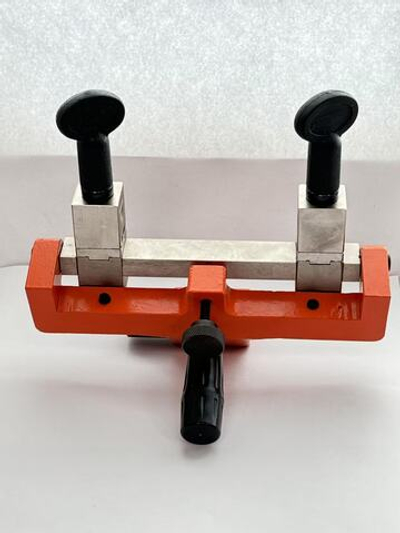 Тиски для станка 100G правая часть (в сборе)  Арт.15624