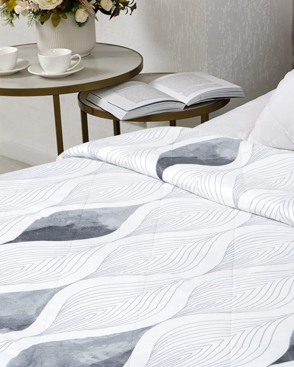 Покрывало на кровать, стеганое, поплин с размерами 215х220