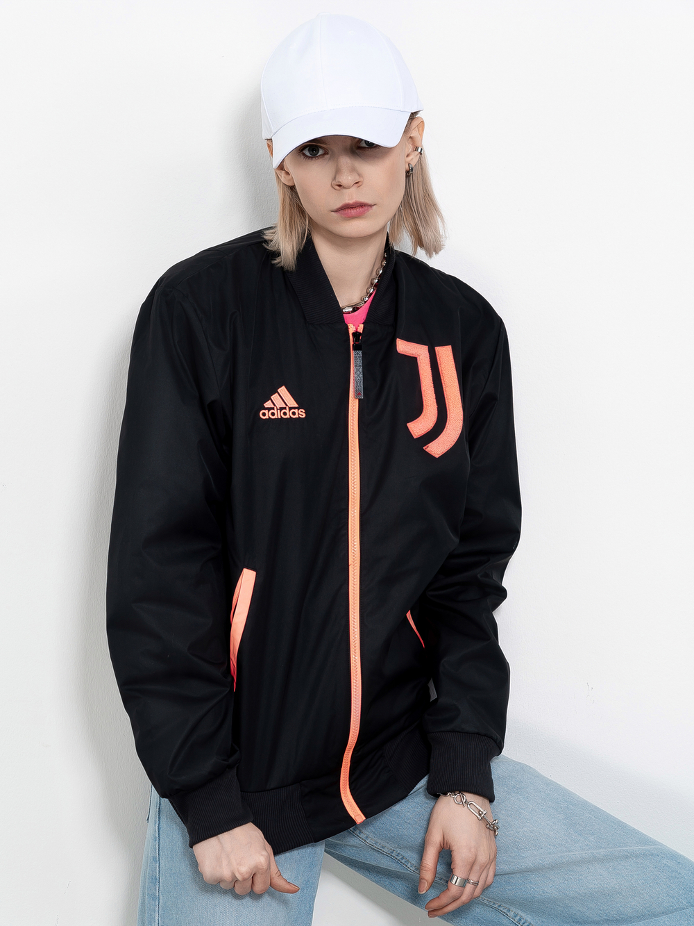 Куртка Adidas Juventus Bomber H67144