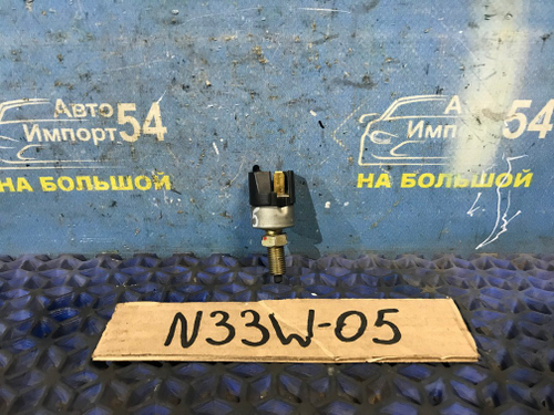 Датчик педали тормоза MITSUBISHI CHARIOT 1995