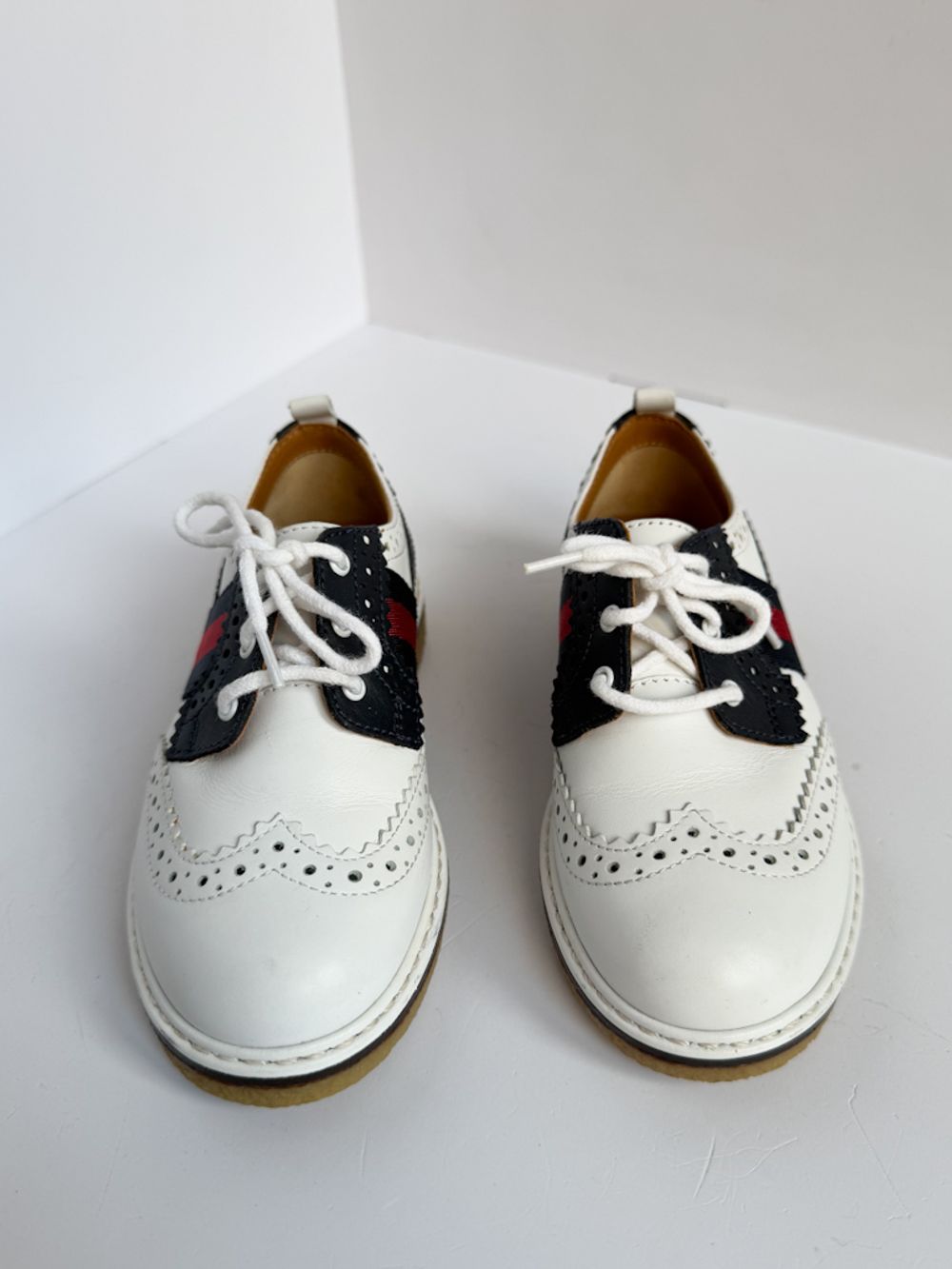 Кожаные туфли Gucci, 24