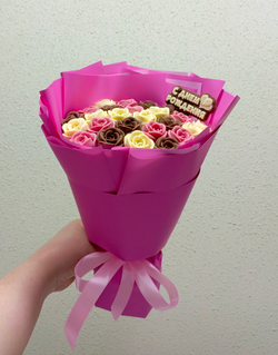 Букет из шоколадных роз 25