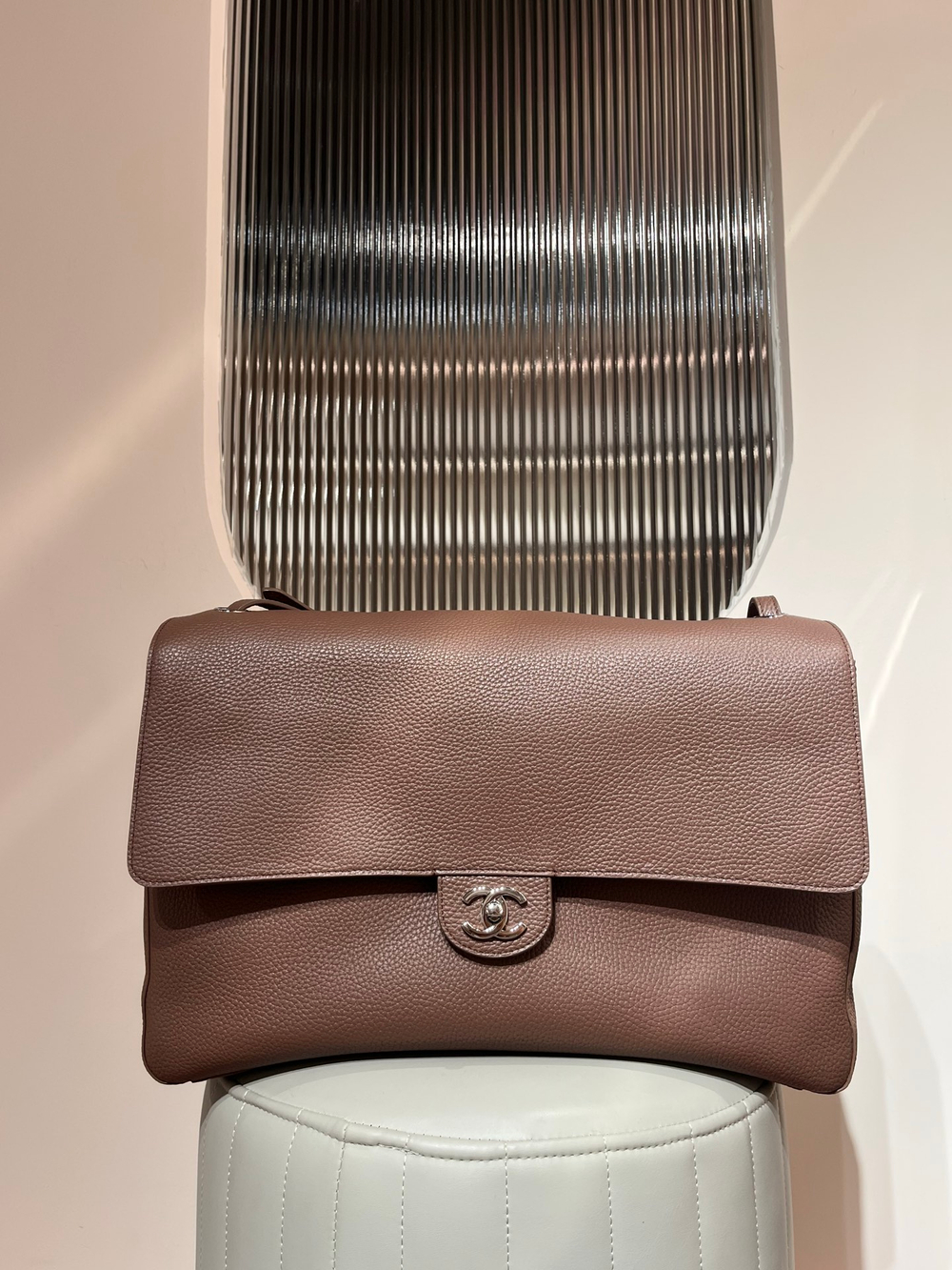 Chanel Maxi Flapbag 38 cm