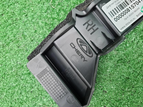 Дефлектор радиатора правый Chery Tiggo 7 Pro 20-24