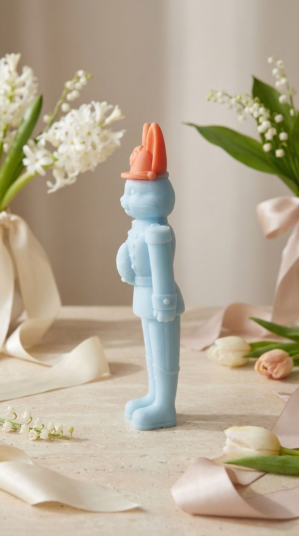 Свеча Заяц-солдатик пасхальный.