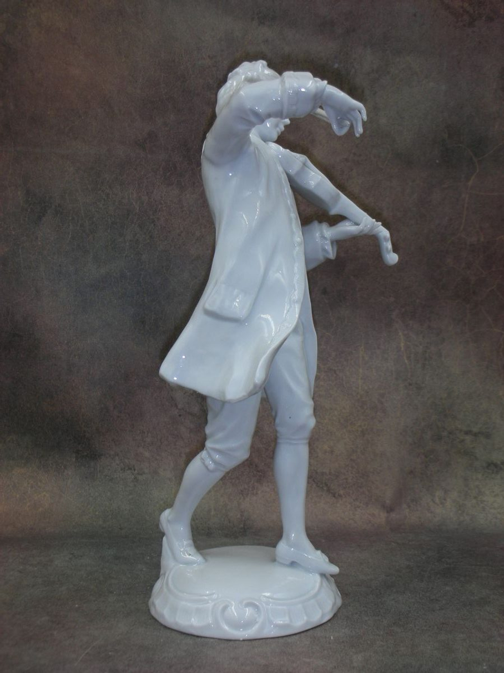 Статуэтка. Фарфор. Скрипач. Rudolstadt. Германия