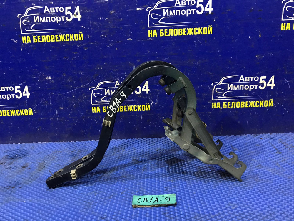 Петля багажника MITSUBISHI LANCER 1994