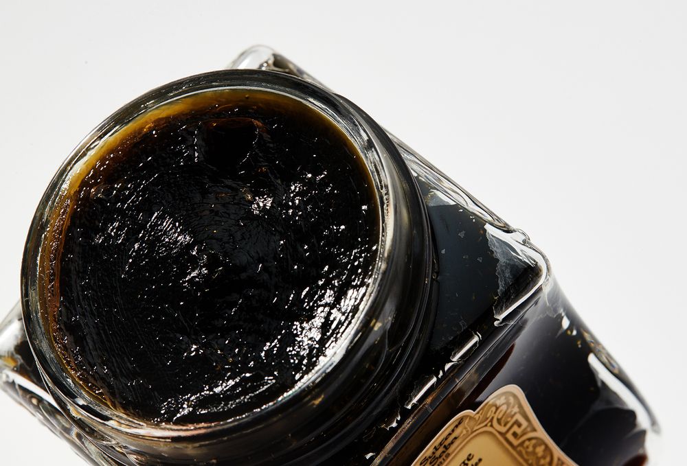 Черное мыло с Эвкалиптом La Sultane de Saba Veritable Savon Noir Authentic Eucalyptus Black Soap 300 мл