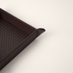 Мелочница из плетеной кожи темно-коричневый