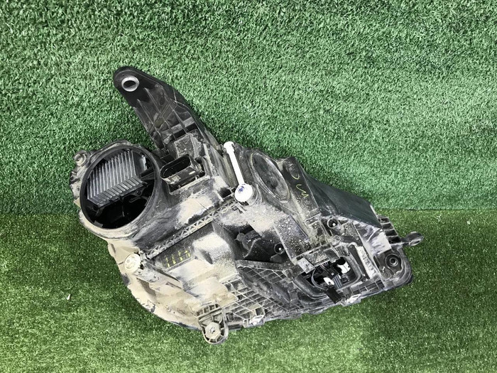 Фара левая Mercedes GLE V167 (2018-2024) LED