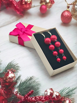 Длинные серьги с красным кораллом на выпускной