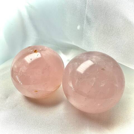 Розовый кварц (средний шар)