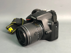 Nikon D3500 Kit AF-P DX 18-55mm VR 700 кадров