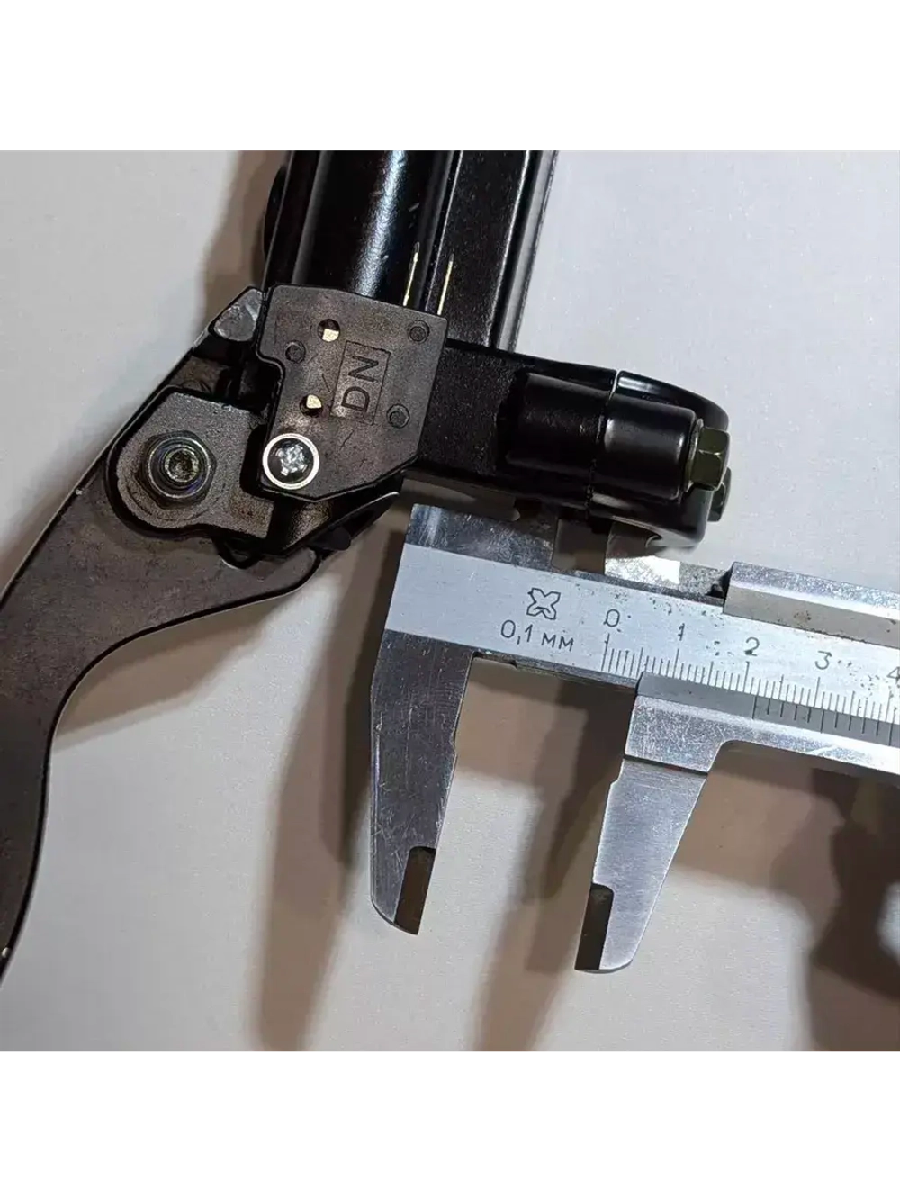 Главный тормозной цилиндр передний для мотоцикла с рычагом