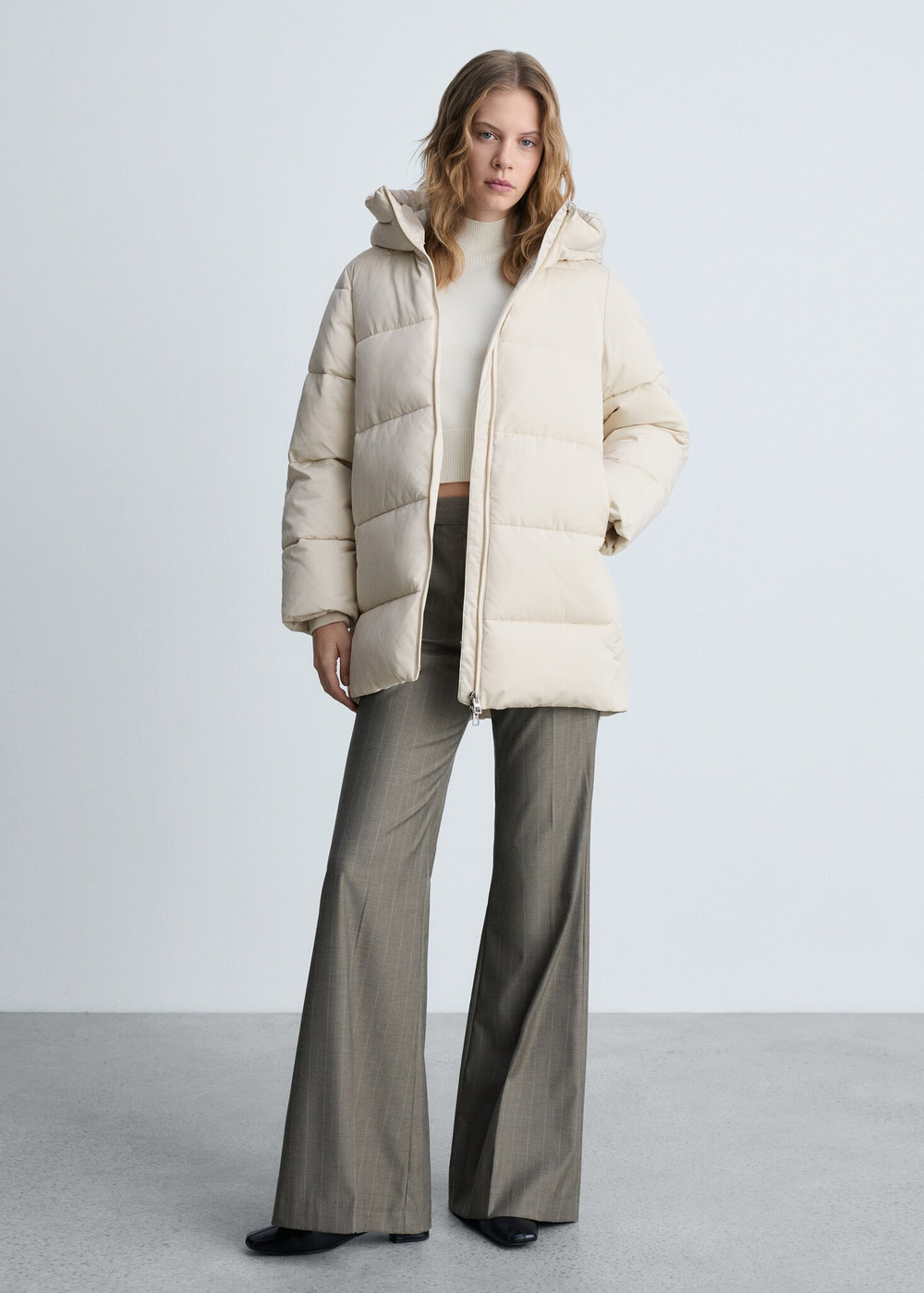 MANGO Стеганый пуховик с капюшоном, экрю