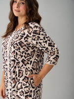 Халат Хм-562/бежевый-акварельлеопард