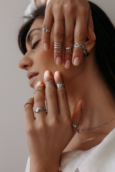 Кольцо на фалангу "Сердца" (незамкнутое)