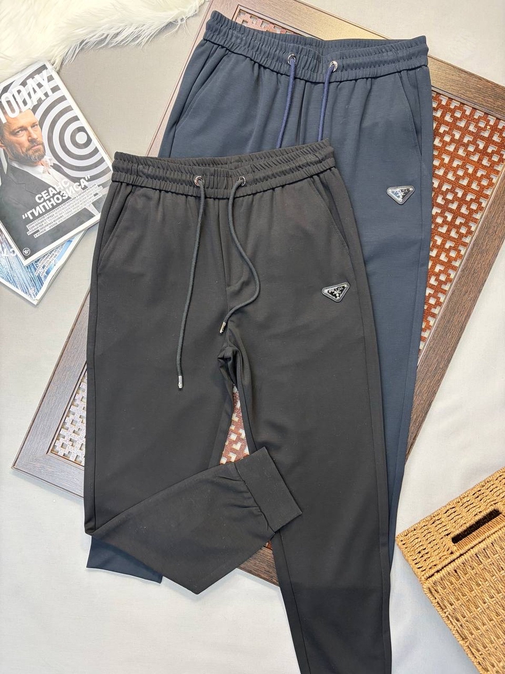 Спортивные штаны Prada