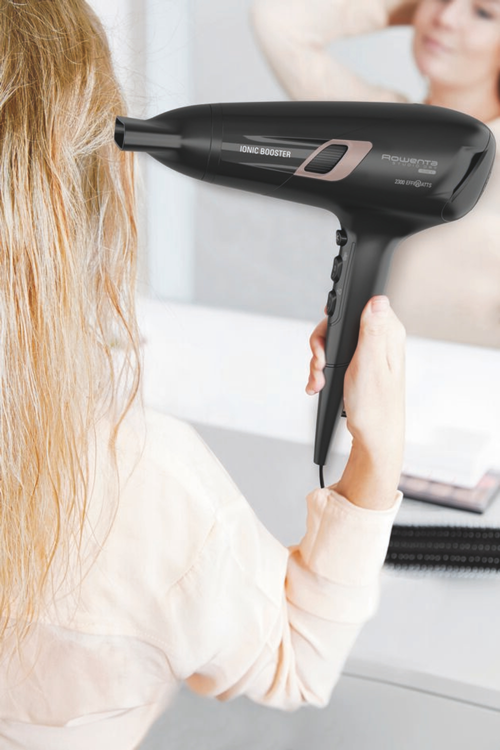 Фен Rowenta Studio Dry Glow Blow-Dryer CV5820F0