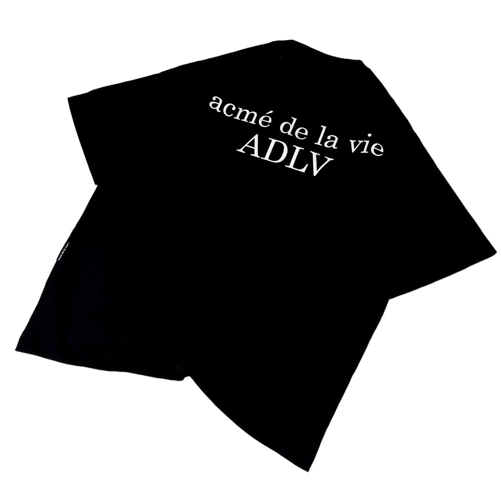 Футболка Acme de la vie