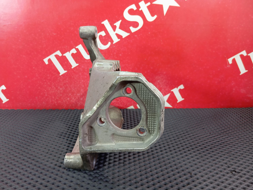 Кронштейн кабины передний левый