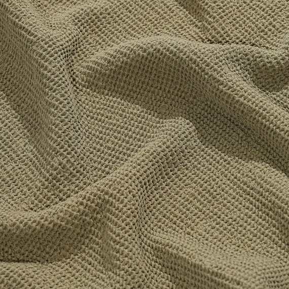 Полотенце банное из умягченной вафли цвета хаки из коллекции essential, 70x140 см