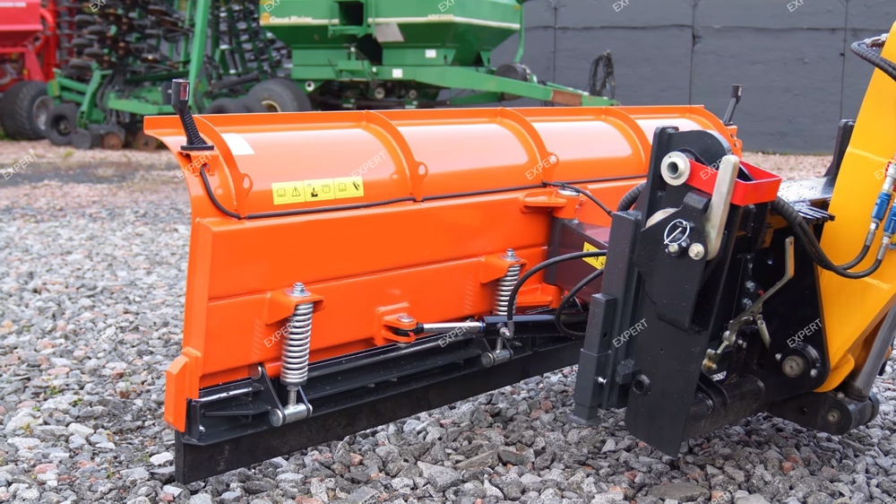 Снеговой отвал для телескопического погрузчика