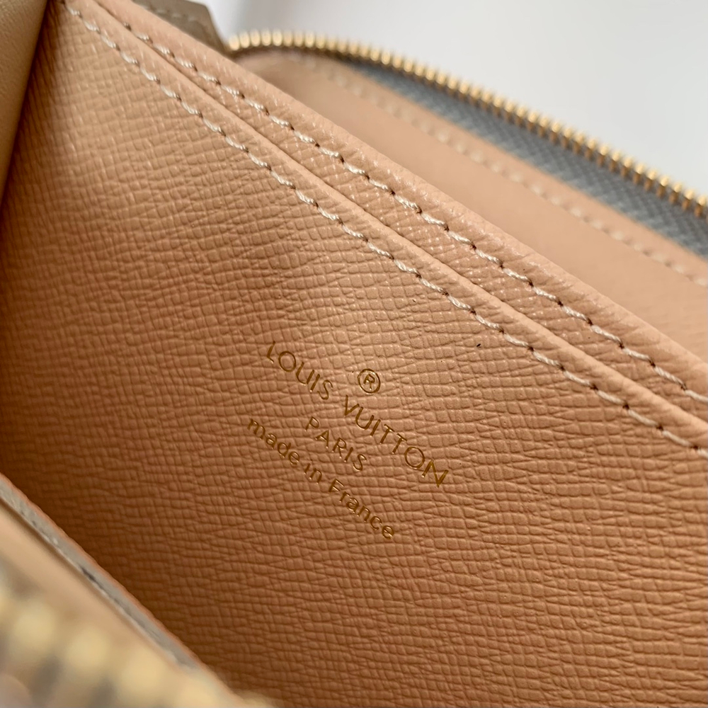 Louis Vuitton Zippy Coin Purse