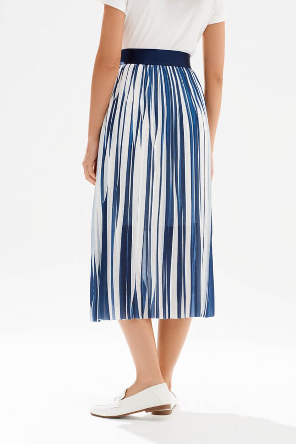 4946 Юбка женская (молочно-синяя полоска)