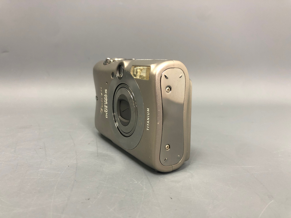 Canon Digital IXUS 960 IS