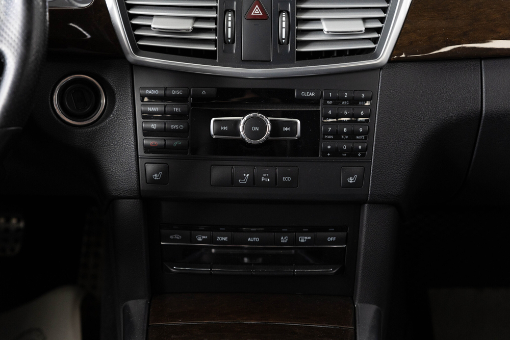 Mercedes-Benz E-Class, 2012 год