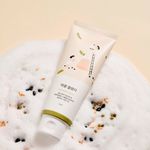 Питательная пенка-скраб для умывания с соей Round Lab Soybean Cleanser 150 мл