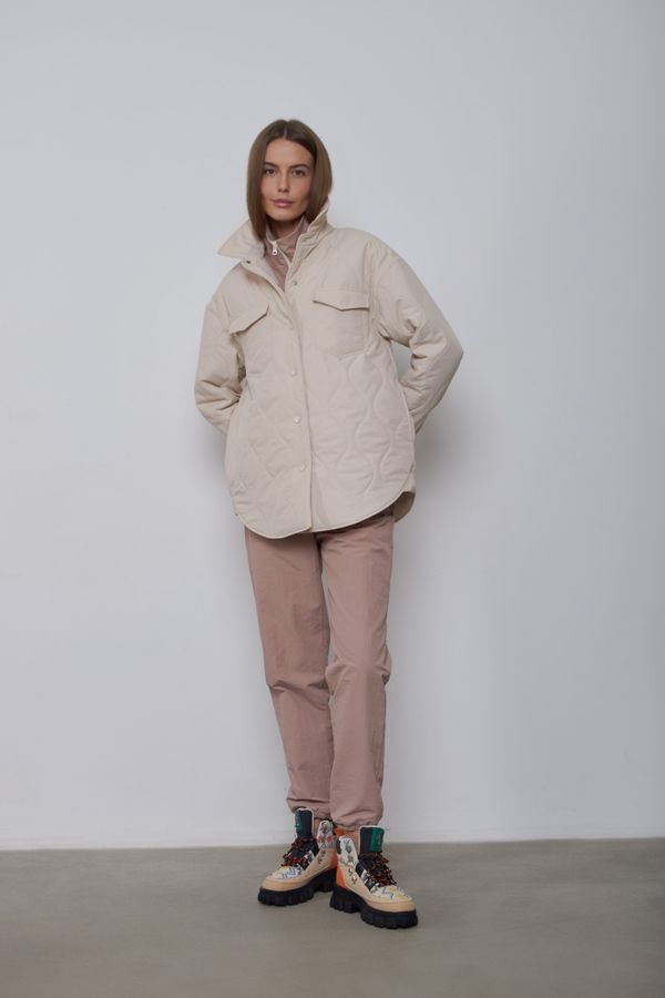 Куртка-рубашка стёганая AW015 ванильная - фото 6