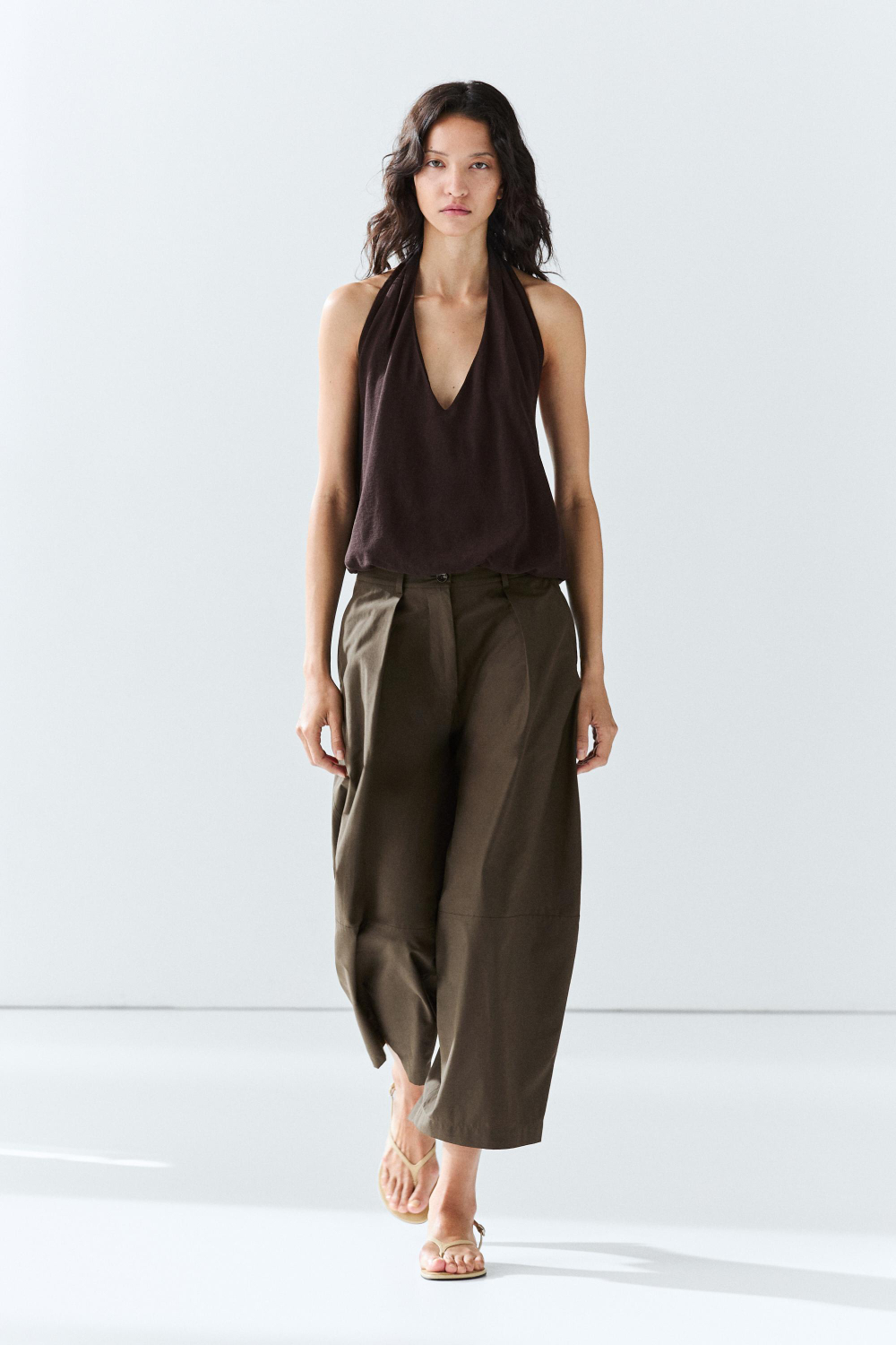 Massimo Dutti Брюки из смесового хлопкового поплина с широкими штанинами, хаки