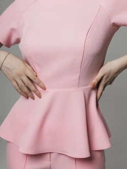 Блузка медицинская с баской розовая стрейч