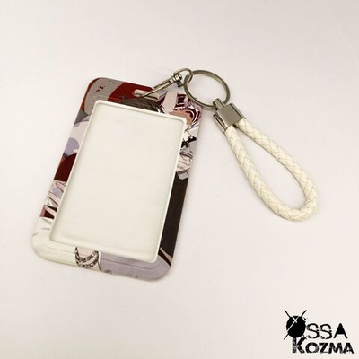 Кардхолдер Мо Гуань Шань и Хэ Тянь