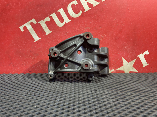 Кронштейн генератора