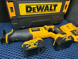 Сабельная пила аккумуляторная садовая 21Вт