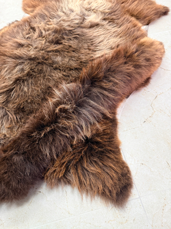 Шкура коврик меховой прикроватный овчина, 120х65 см.